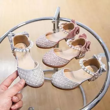 Туфли принцессы для девочек со стразами и жемчугом, детские туфли из кожи с кристаллами, модные детские туфли с бантом на мягкой подошве 26 бежевый