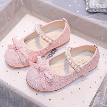 Туфли принцессы с жемчугом для девочек 2024 года, весна, новые детские модные туфли со стразами, кожаные туфли для детей, туфли на плоской подошве, блестящие и шикарные 26 розовый