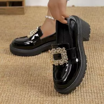 Туфли со стразами и квадратной пряжкой, женские, 2024, новые туфли-лодочки с круглым носком, черные лакированные туфли Мэри Джейн, модные женские туфли-лоферы без застежек 35 чёрный