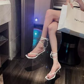Туфли женские летние босоножки на высоком каблуке с перекрещивающимися ремешками женские модные туфли на шнуровке с открытым носком женские босоножки на квадратном каблуке 35-43 35