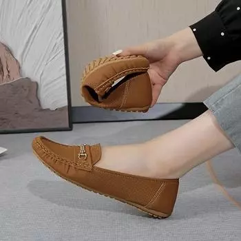 Туфли женские лоферы женские туфли на плоской подошве больших размеров повседневные туфли на плоской подошве женские туфли с металлическим украшением круглый носок без застежек мягкая подошва женские туфли 36 белый