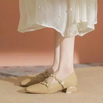 Туфли женские осенние новые односложные черные мягкие кожаные заклепки неглубокие одинарные туфли плоские туфли 34 чёрный