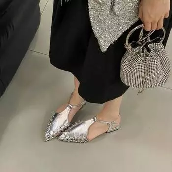 Туфли женские с закрытым носком женские сандалии модные женские сандалии на низком каблуке с пряжкой на ремне с острым носком полые женские 35