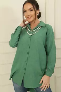 Туника-рубашка на пуговицах спереди с жемчужным ожерельем на воротнике