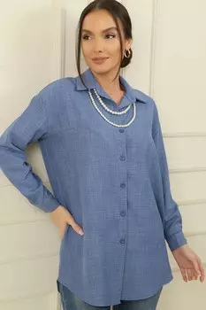 Туника-рубашка на пуговицах спереди с жемчужным ожерельем на воротнике