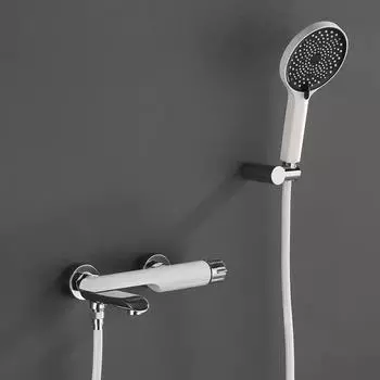 Tuqiu Chrome White Bath and Shower Faucet Set Настенный латунный смеситель для ванны и душа Белый смеситель для ванной комнаты из латуни
