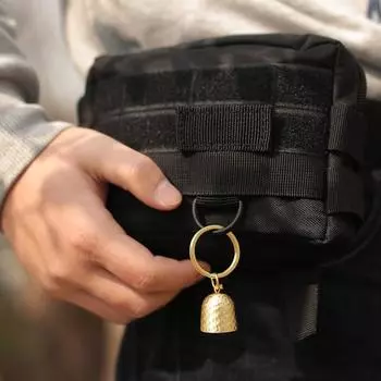 Твердый латунный колокольчик с медведем, походное снаряжение, прозрачный громкий звук, легкий портативный аварийный подвесной колокольчик, аксессуары для кемпинга жёлтый