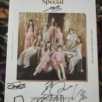 Twice Feels Special Автографический альбом