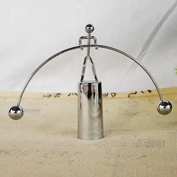 Творческий баланс Мяч Качание Веселье Тяжелая атлетика Железо Не Падает Маленький Человек Украшения Стакан