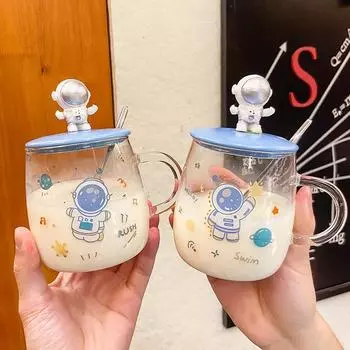 Творческий космос Астронавт Ложка Стеклянная с крышкой Кружка для кофе Чашки для кофе и чая Красивые чайные кружки Новогодние кружки Пивные 450ml