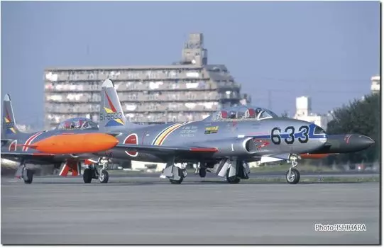 Учебный самолет ВВС Platts, эскадрилья Генерального штаба, первый полет, 1998 г., 50-я годовщина, окрашенный самолет, пластиковая модель, 1/72, самооборона