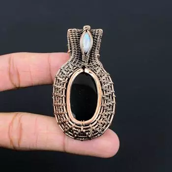 Удивительный черный оникс и лунный камень, драгоценный камень, чистая медная проволока, ювелирная подвеска ручной работы 2.56 Inches чёрный