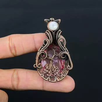 Удивительный кулон ручной работы из чистого медного камня с драгоценными камнями Тулит и лунный камень, обернутый ювелирными изделиями 2.56 Inches розовый