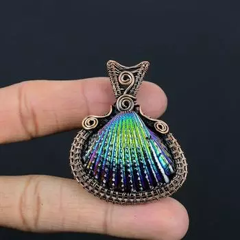 Удивительный павлиний аура ракушка драгоценный камень ручной работы из чистой медной проволоки обернутый кулон ювелирные изделия 3.35 Inches зелёный