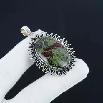 Удивительный серебряный кулон с драгоценным камнем «Драконья кровь» из стерлингового серебра 925 пробы — овальный дизайн ручной работы, повседневная бижутерия, подарок на вату 2.16 зелёный