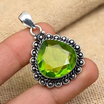 Удивительный зеленый аметист, драгоценный камень, ювелирные изделия ручной работы из стерлингового серебра 925 пробы, прекрасный кулон для женщин 1.65 Inches зелёный