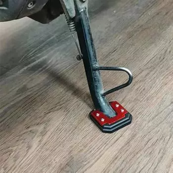 Удлинитель подножки для мотоцикла, универсальная алюминиевая противоскользящая увеличенная база, удлинитель для скутера и велосипеда, боковая опора для ног красный