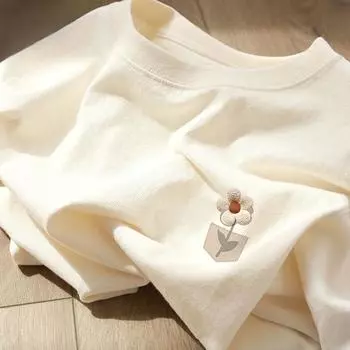 Удобная и дышащая женская хлопковая футболка в ленивом стиле с коротким рукавом и цветком S белый