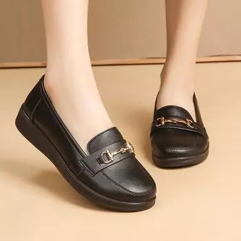 Удобная обувь из коровьей кожи на весну/осень для женщин среднего возраста - мягкая подошва, большой размер 38 чёрный