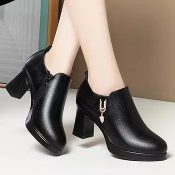 Удобные мягкие нескользящие туфли из искусственной кожи на платформе, женские черные туфли на высоком каблуке для офиса и мам 41 чёрный