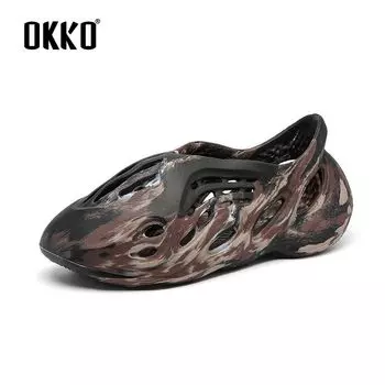 Uenoplanet Coconut Hole Shoes Baby Boy and Girl Summer Outdoor Non-Slip Sports Beach Thick Sole Non-Slip Couple Sandals Black colorful EUR43