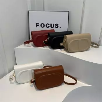 Углубление Повседневный Однотонный Простая Весна Текстура Углубление Ретро Подмышки Косой Размах Плеча Маленькая Квадратная Женская Сумка красный