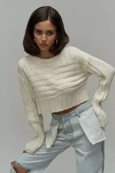 Укороченный свитер цвета фермы цвета экрю