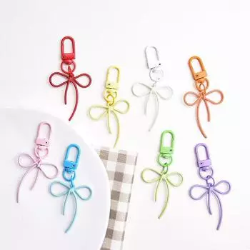 Украшение для брелка-банта «Сбежавшая принцесса» из разноцветной полой ленты