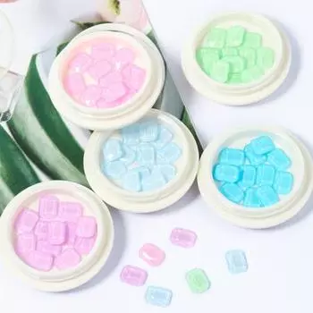 Украшение для ногтей легко приклеивается своими руками, яркое A