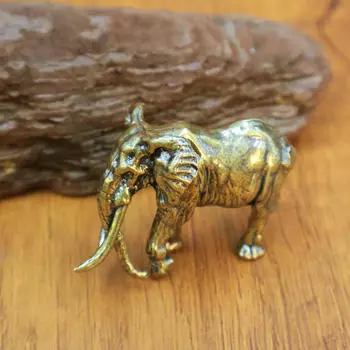 Украшение из латуни в виде слона, настольное украшение, подарки на новоселье, художественное произведение, фигурка домашнего животного для чая, рука