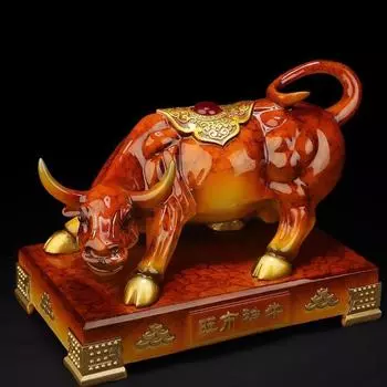 Украшения Wangshi Red Bull привлекают богатство. Украшения для офиса Wall Street Bull. Декор для шкафа под телевизор и вино.