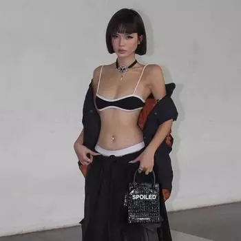 Ультракороткий укороченный топ с двумя завязками Модные гламурные цвета 2024 для женщин S чёрный