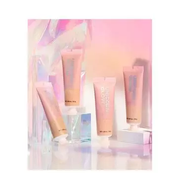 UNICORN GLOW Hydrating Foundation 30гр. 01 LIGHT