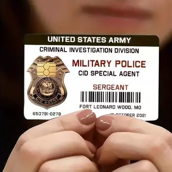 Уникальные декоративные наклейки для удостоверений личности - забавный реквизит для вечеринок и необычные подарки, изготовленные из прочного ПВХ с белым дизайном. Two sets