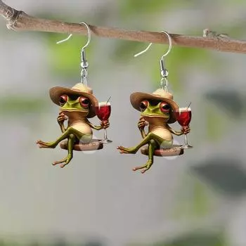 Уникальные серьги в виде лягушки и бокала вина