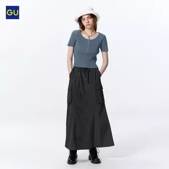 UNIQLO cargo pocket skirt