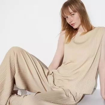 UNIQLO футболка без рукавов со складками