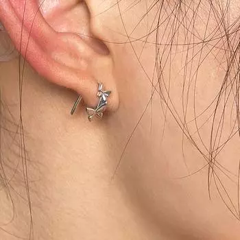 Уникальная личность Гладкий трехмерный крючок для уха в виде бабочки Женский нишевый дизайн Чувство Простые модные Элегантные универсальные серьги