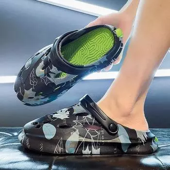 Унисекс тапочки на толстой подошве мужские модные пляжные сандалии женские тапочки нескользящие водонепроницаемые сандалии шлепанцы женские мужские повседневные туфли 39-40 чёрный