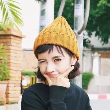 Унисекс зимняя шапка вязаная толстая сложенная козырька однотонная эластичная защита ушей ворсовая белый