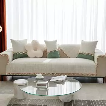 Универсальная диванная подушка Four Seasons с меховыми шариками и кисточками, современная простая маленькая свежая нескользящая диванная подушка, полотенце 70x70