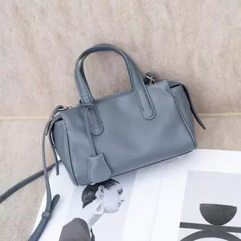 Универсальная небольшая квадратная сумка для поездок на работу, женская сумка через плечо Baotou Layer Cowhide Simple хаки