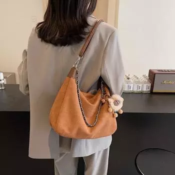 Универсальная сумка-мессенджер ins женская новинка 2024 года, простая ретро-сумка из оленьей кожи, бархатная сумка через плечо, сумка через подмышку 30*12*25