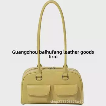 Универсальная сумка-тоут большой вместимости — для ношения в руке, на плече, под мышкой или в стиле боулинга