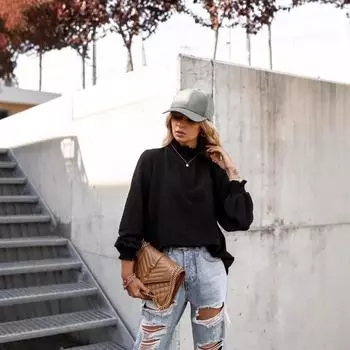 Универсальная свободная однотонная рубашка на весну и осень S