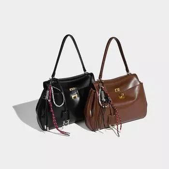 Универсальная женская сумка-тоут для поездок на работу 2024 года, новая осенне-зимняя сумка большой вместимости с подмышечным креплением Advanced Sensation, переносная сумка с косым креплением чёрный