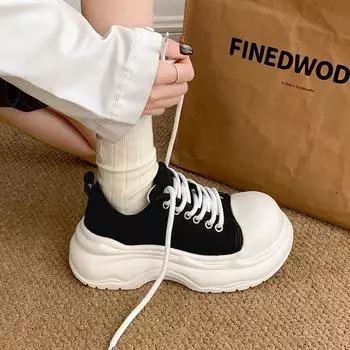 Универсальные белые туфли в стиле ретро с круглой головкой и толстой подошвой, женские, новые, весна-осень 2025 года, легкие, увеличивающие рост, повседневные, спортивные туфли для сноуборда 35 чёрный