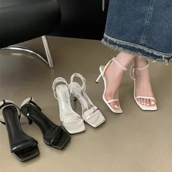 Универсальные французские босоножки с пряжкой в виде одной буквы в стиле феи, женские летние босоножки с открытым носком и жемчужным темпераментом на высоком каблуке 35 серебряный