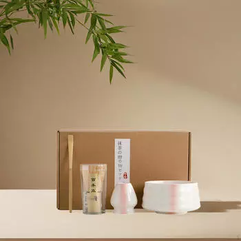 Универсальные инструменты для приготовления матча, включая венчик и держатель для церемоний Vertical Lines