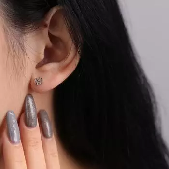 Универсальные серьги-розы для прокалывания ушей, маленькие серьги для женщин, легкие роскошные серьги, новогодние модные серьги высокого класса в нишевом дизайне